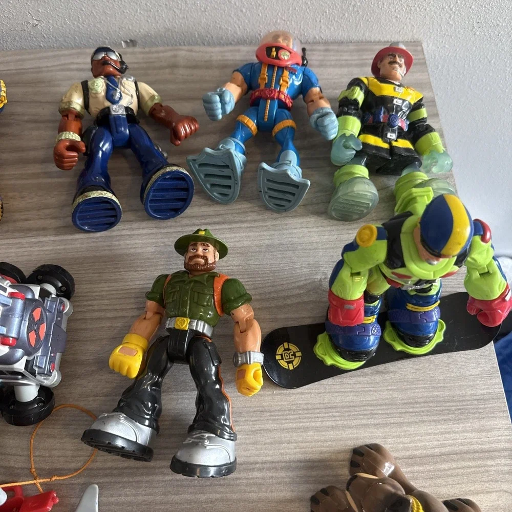 Fisher Price Rescue Hero's Figures Animals Accessories Huge Vintage Lot